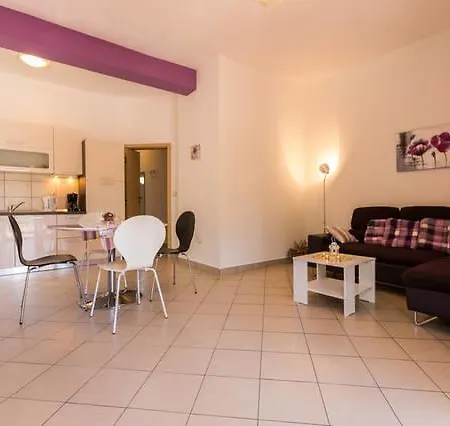 Apartamento Nenich Aves Žman