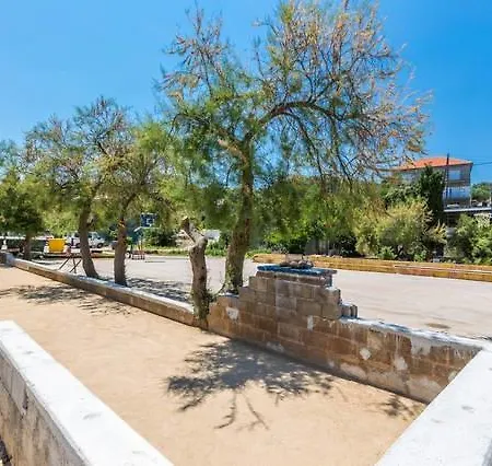 Apartamento Nenich Aves