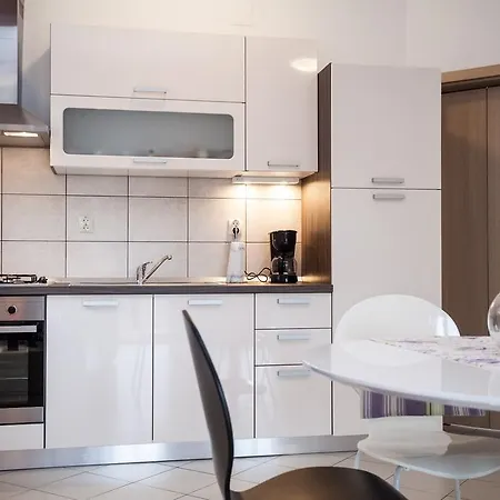 Apartamento Nenich Aves *