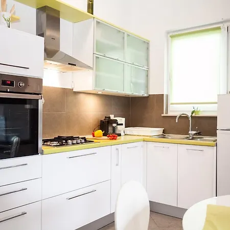 Apartamento Nenich Aves *