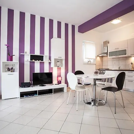 Lejlighed Nenich Aves *