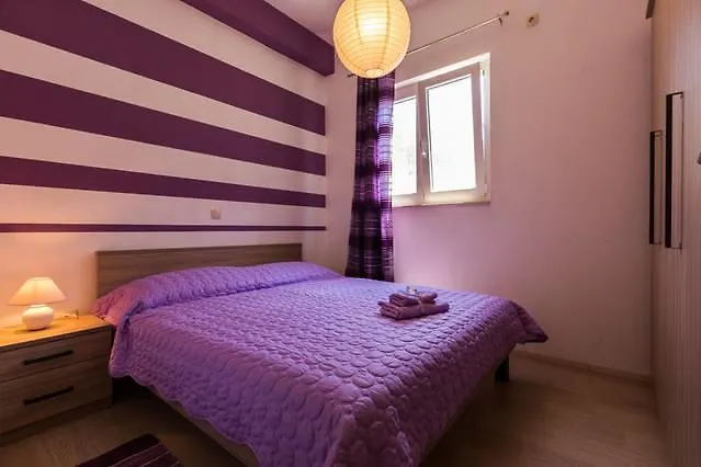 아파트 Nenich Aves *