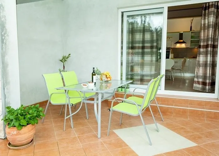 아파트 Nenich Aves *